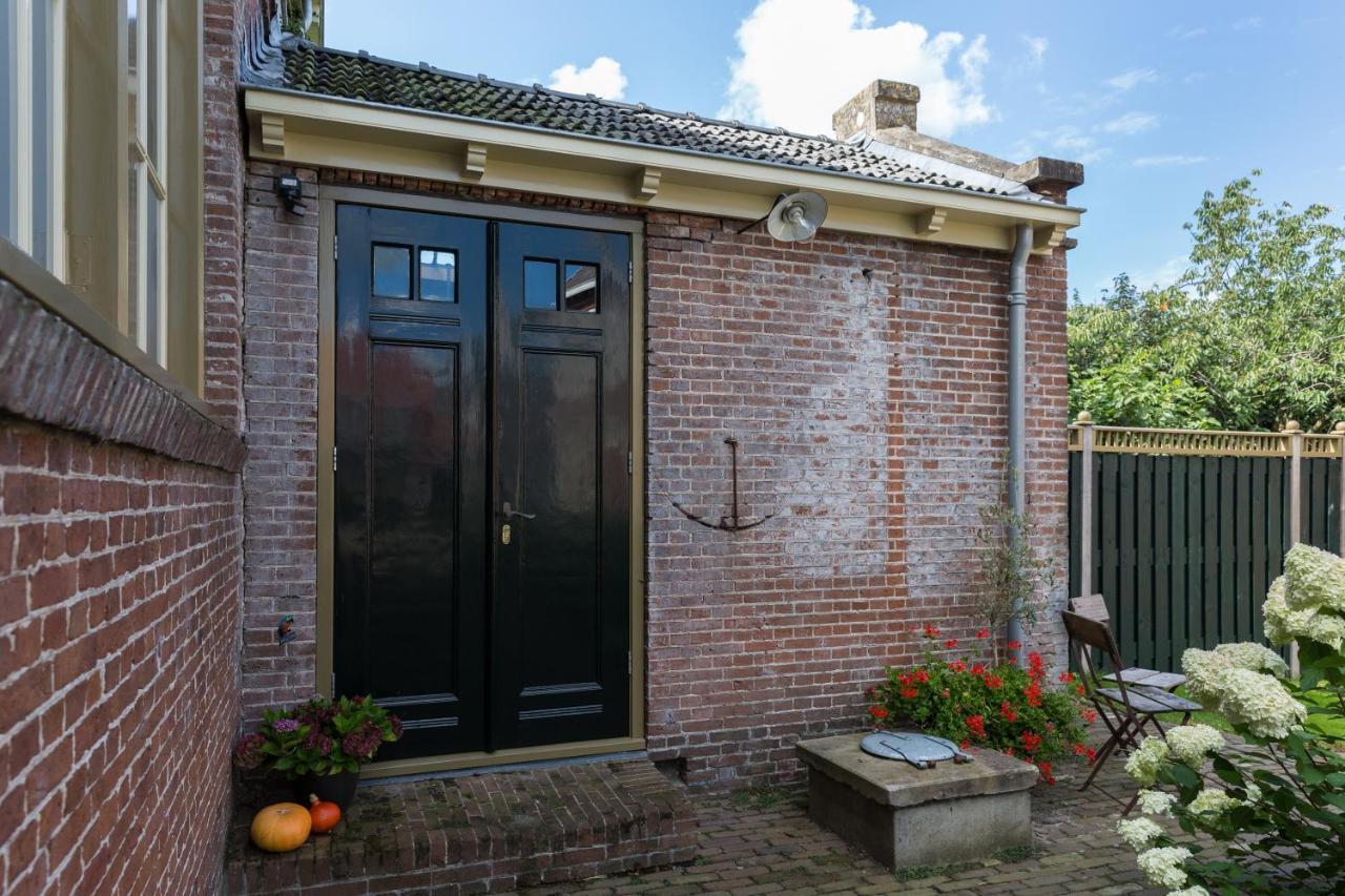 D' Ald Skoalle - Sfeervol Appartement In Oude School. Wijtgaard 외부 사진