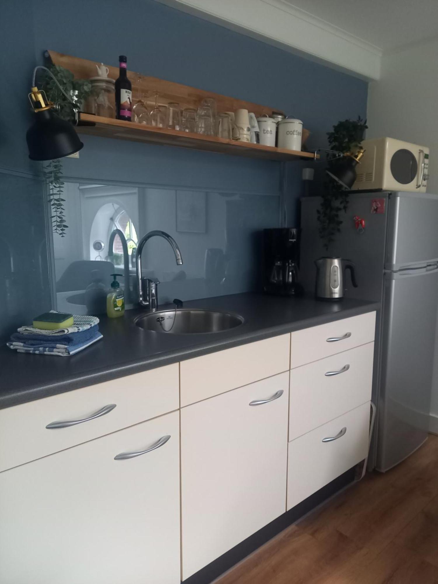 D' Ald Skoalle - Sfeervol Appartement In Oude School. Wijtgaard 외부 사진